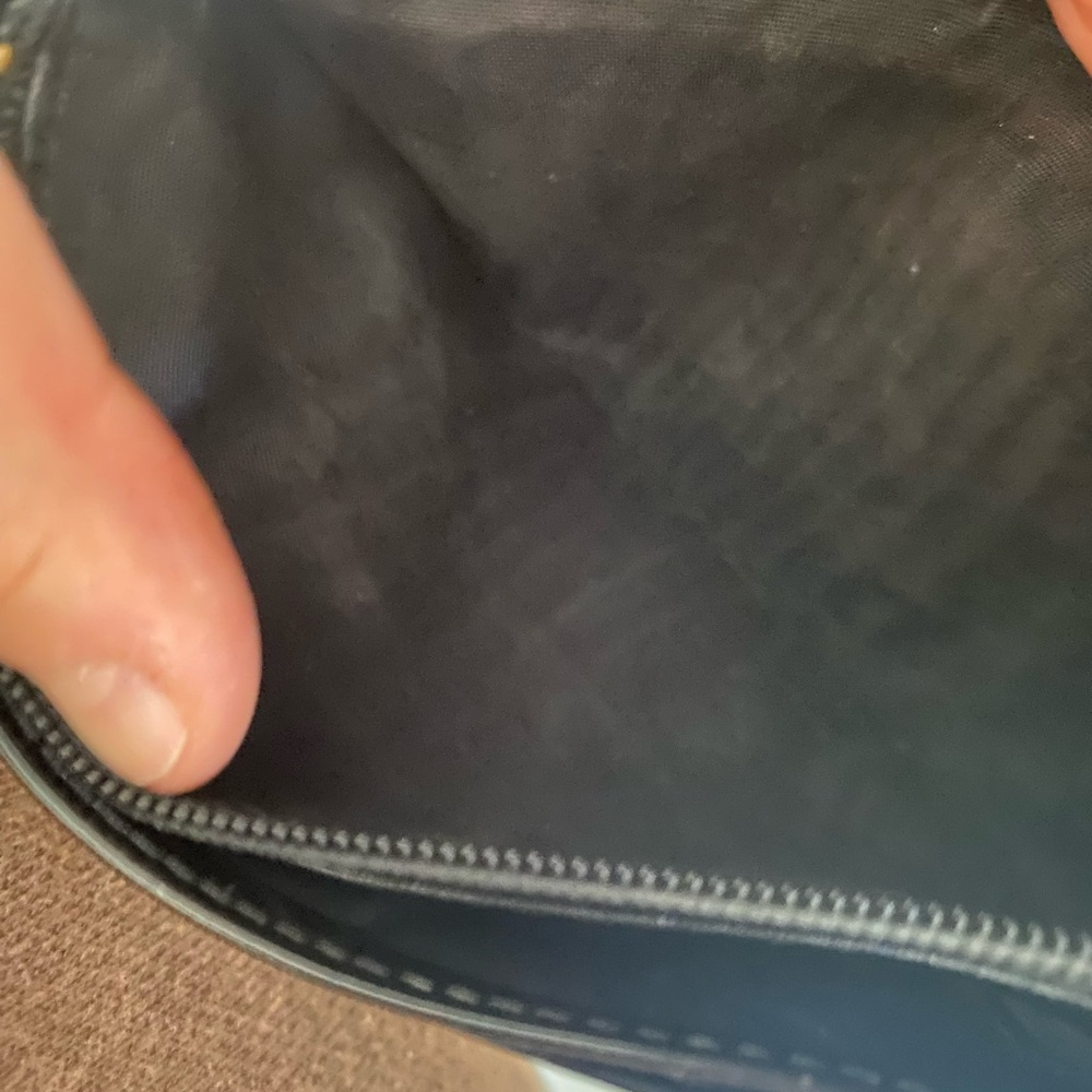 Chanel Black Patent Leather CC Logo Wallet Clutch - Picture 6 of 11
